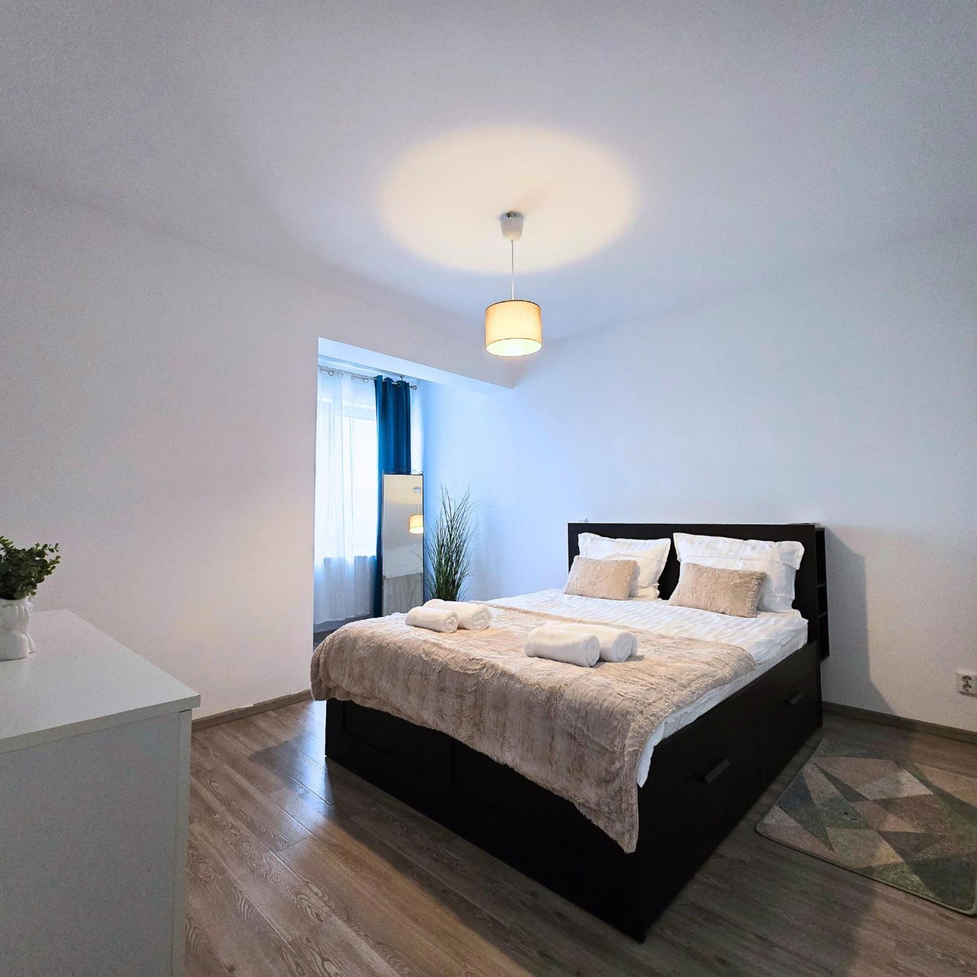 Apartment "Solar 48", Private Parking, One Bedroom Bukarest Exteriör bild
